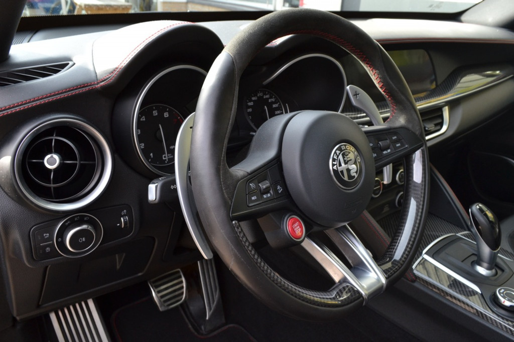 Alfa Romeo Stelvio 2.9 V6 AWD QUADRIFOGLIO 37590511-12.jpg | Autobedrijf Vieto