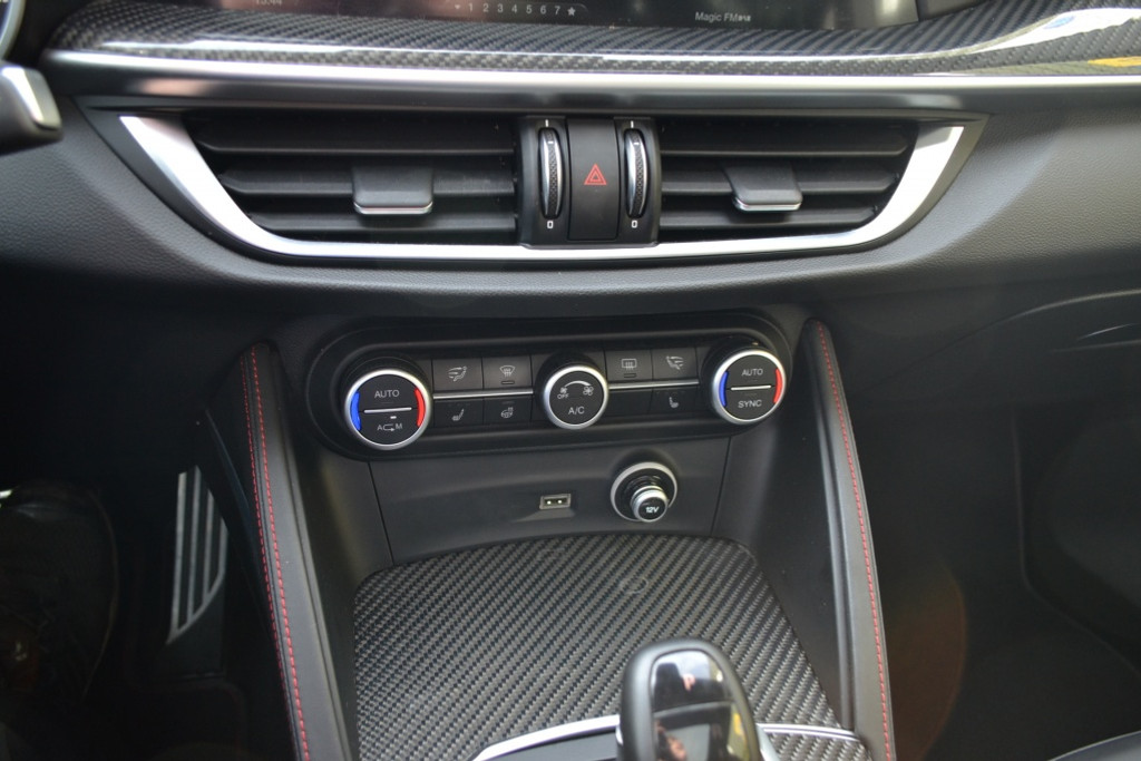 Alfa Romeo Stelvio 2.9 V6 AWD QUADRIFOGLIO 37590511-19.jpg | Autobedrijf Vieto
