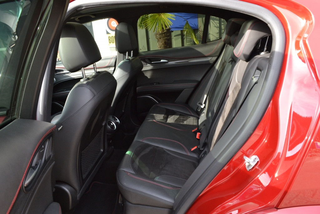 Alfa Romeo Stelvio 2.9 V6 AWD QUADRIFOGLIO 37590511-20.jpg | Autobedrijf Vieto