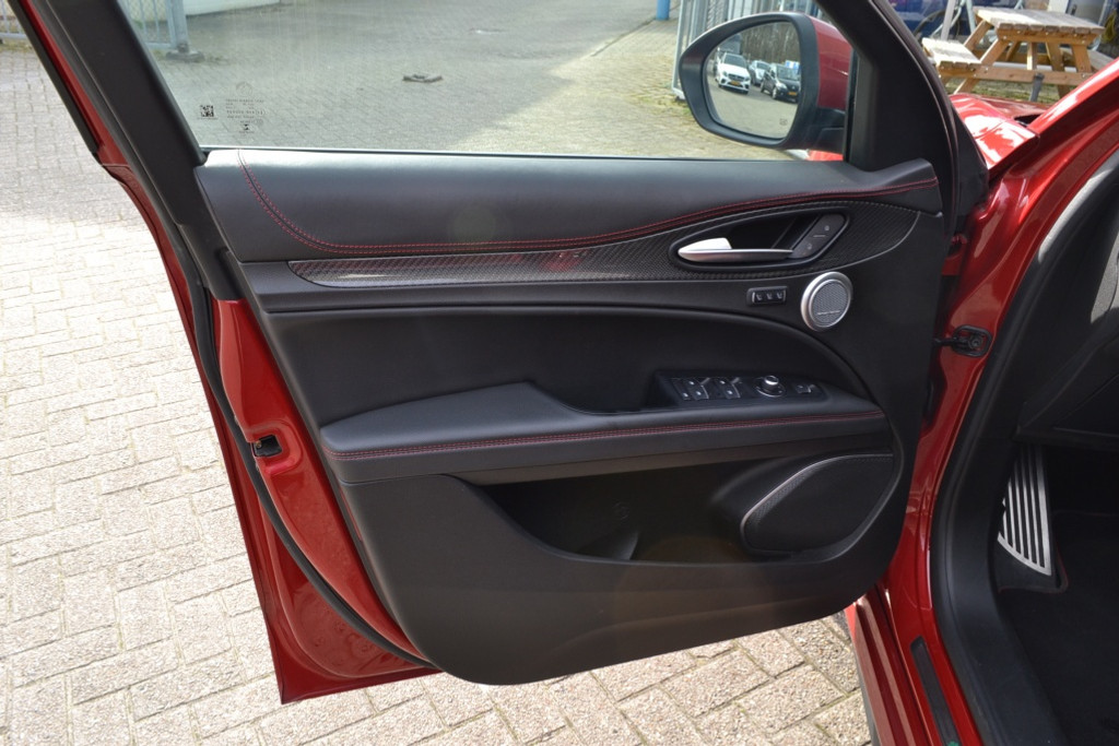 Alfa Romeo Stelvio 2.9 V6 AWD QUADRIFOGLIO 37590511-8.jpg | Autobedrijf Vieto