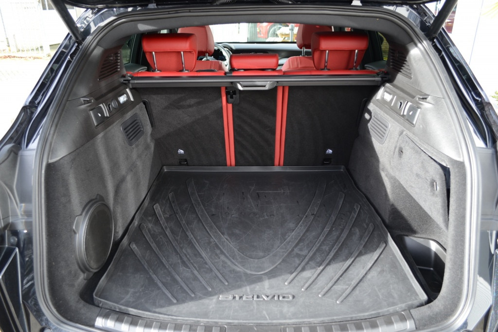 Alfa Romeo Stelvio 2.2 JTD Veloce Q2 My23 42585639-27.jpg | Autobedrijf Vieto