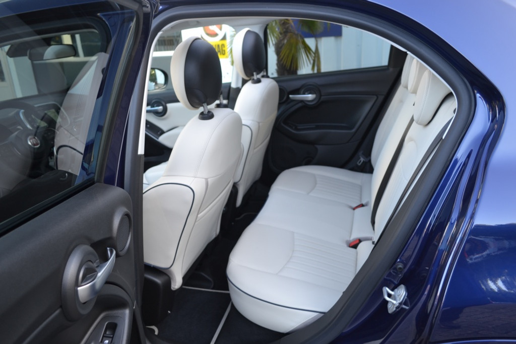Fiat 500X CABRIO Yacht Club Capri 45185838-17.jpg | Autobedrijf Vieto