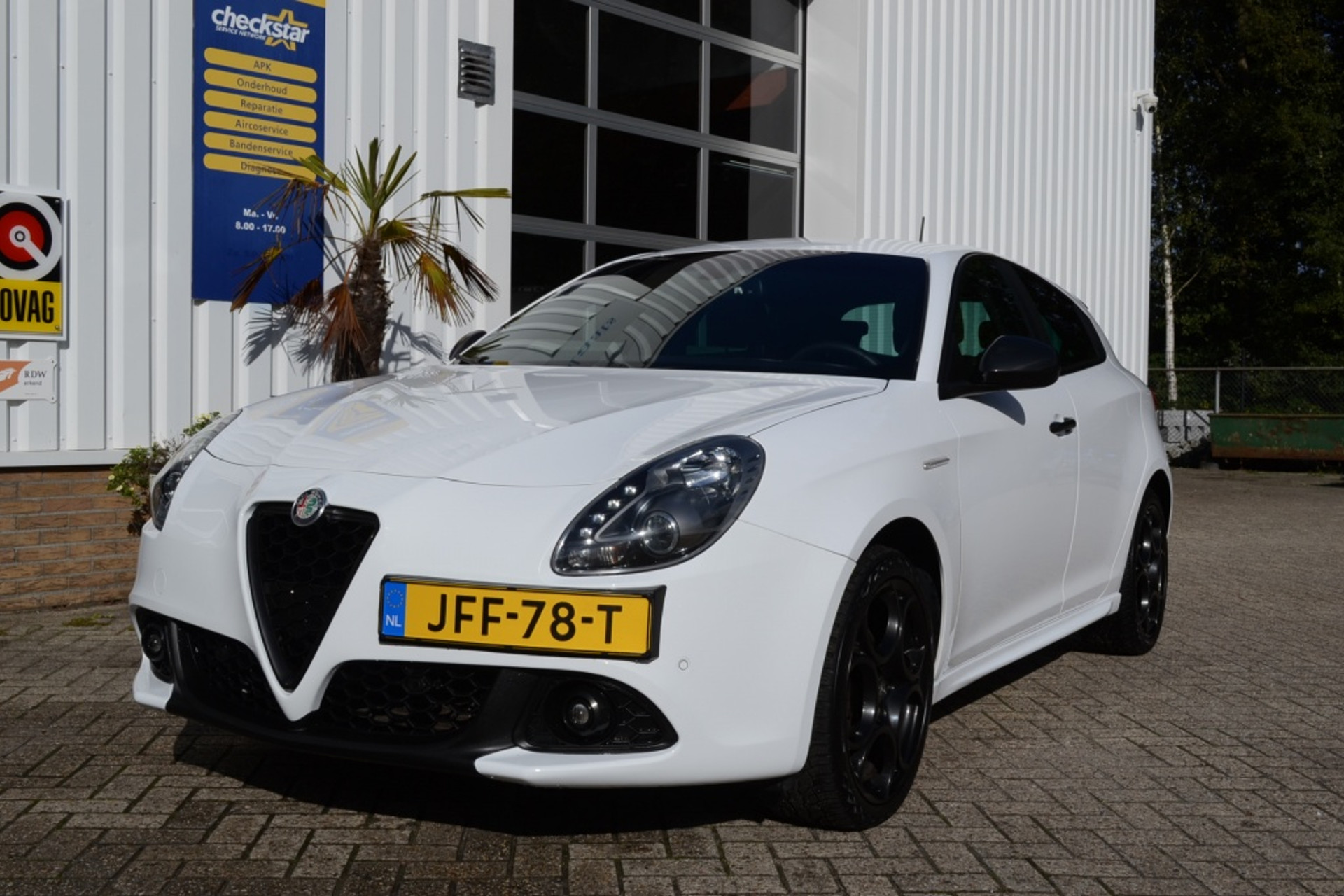 Alfa Romeo Giulietta 1.4 Turbo Sport 47810785-0.jpg | Autobedrijf Vieto