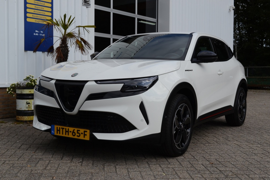 Alfa Romeo Junior Elet. Spec. 54 kWh 47914996-0.jpg | Autobedrijf Vieto