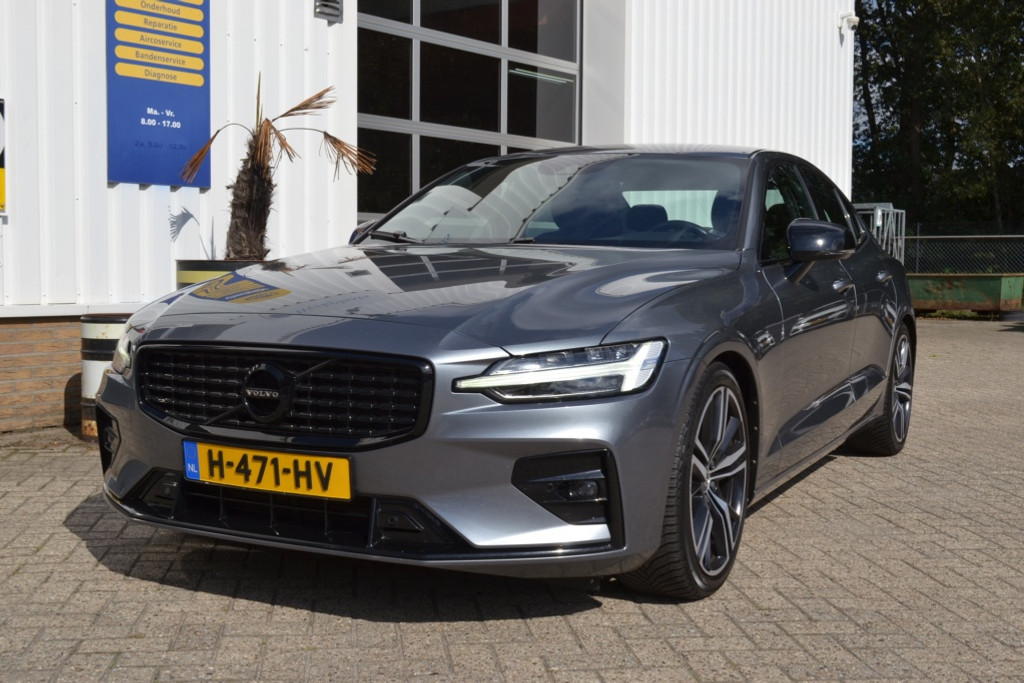 Volvo S60 2.0 T4 R-Design BTW Auto 49084991-0.jpg | Autobedrijf Vieto