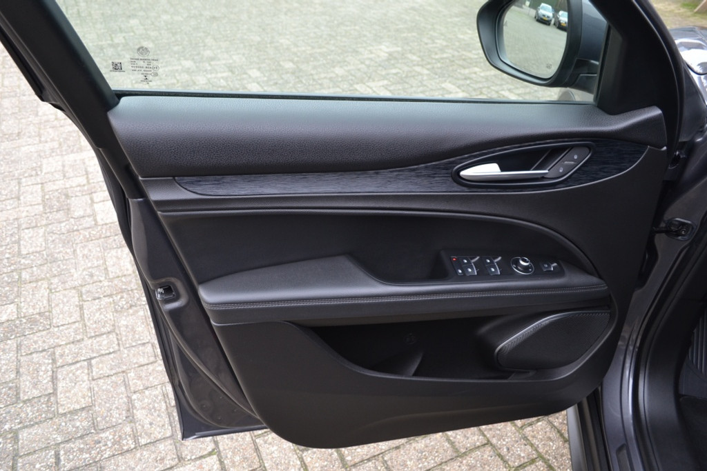 Alfa Romeo Stelvio 2.2 JTD Super BTW auto 49752826-12.jpg | Autobedrijf Vieto