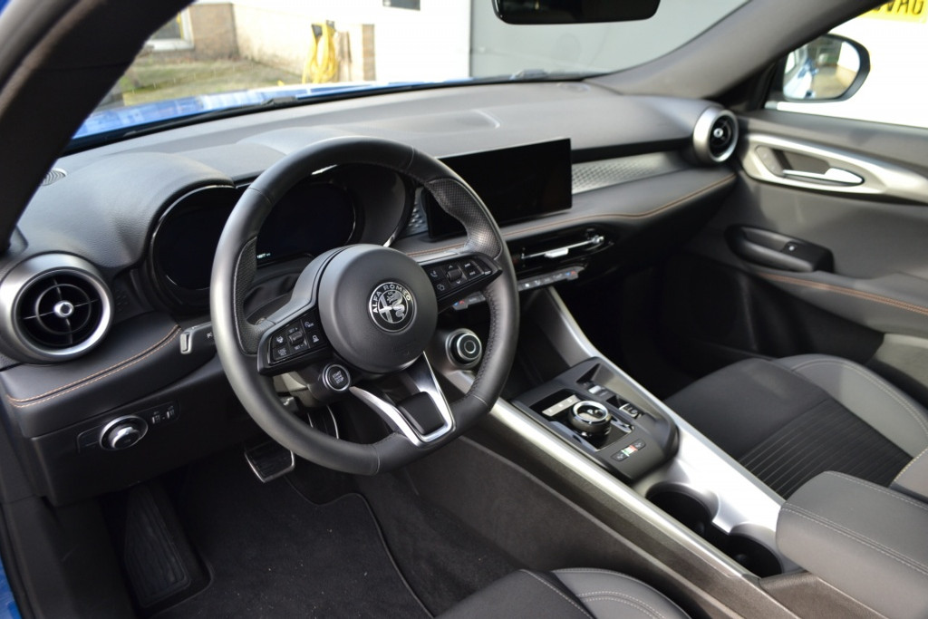 Alfa Romeo Tonale 1.5T Hybrid Sprint BTW Auto 50630264-10.jpg | Autobedrijf Vieto