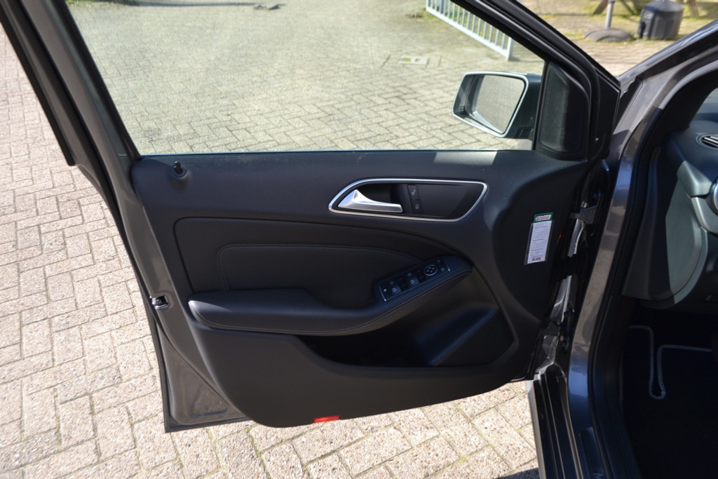 Mercedes-Benz B-Klasse 180 Bns Solution AUTOMAAT 51823124-10.jpg | Autobedrijf Vieto