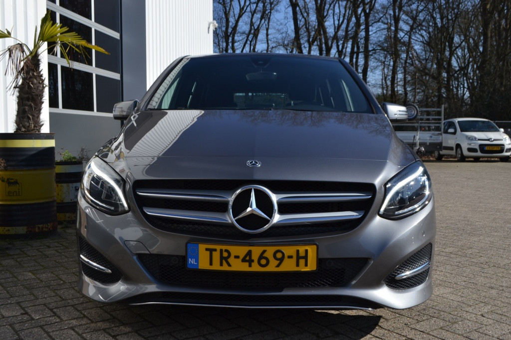 Mercedes-Benz B-Klasse 180 Bns Solution AUTOMAAT 51823124-4.jpg | Autobedrijf Vieto