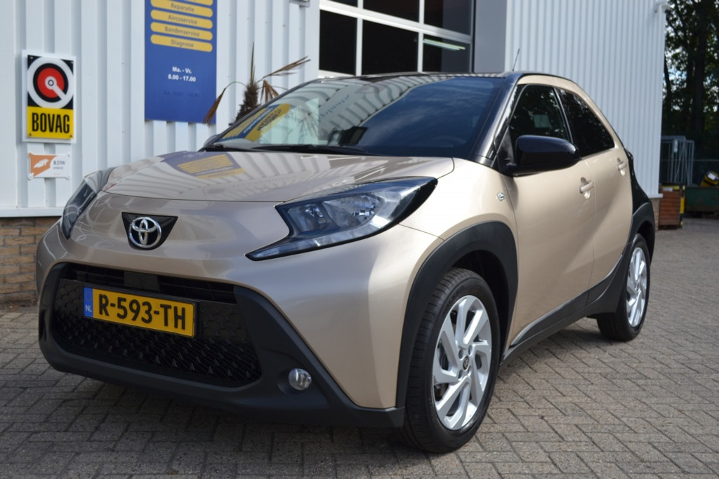 Toyota Aygo X 1.0 VVT-i MT Play 56219119-0.jpg | Autobedrijf Vieto