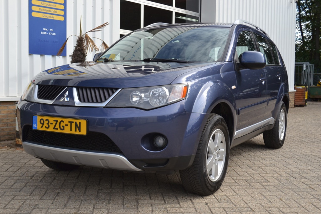Mitsubishi Outlander 2.4 Intense 56219280-0.jpg | Autobedrijf Vieto